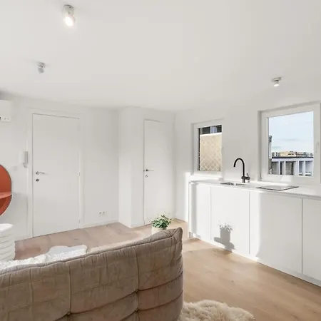 Trendy With Seaside Patio Apartman Ostende